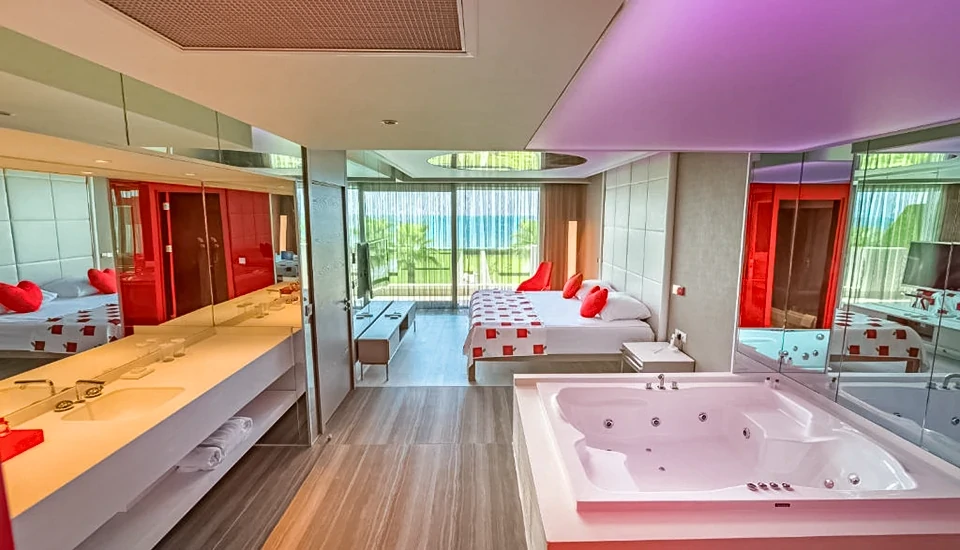 هتل آدم و حوا آنتالیا